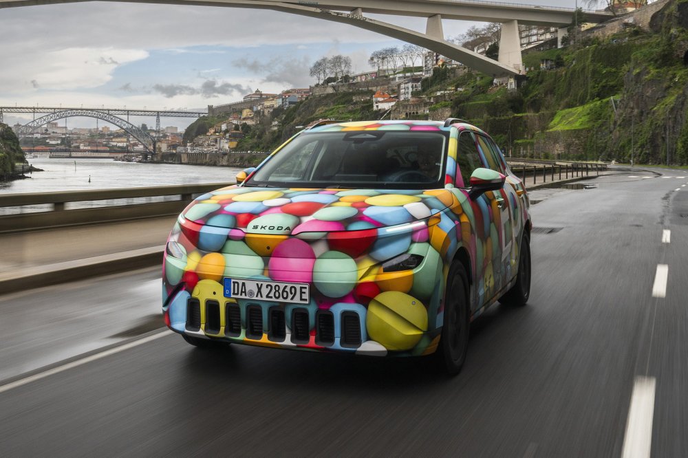 Skoda Epiq готовится к дебюту: три варианта техники и подробности о салоне - «Skoda»