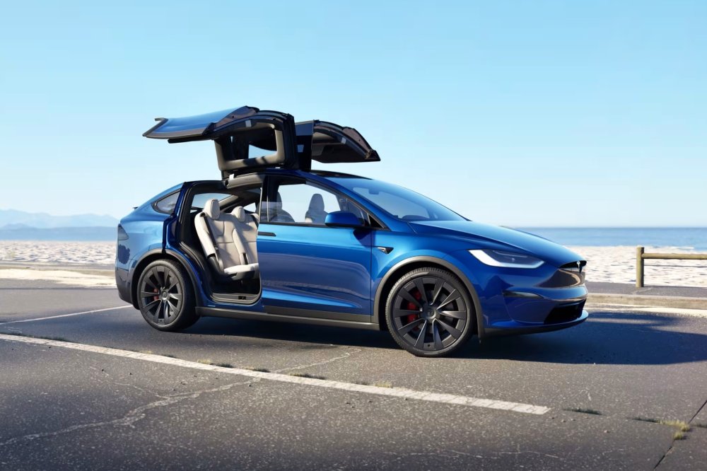Ветеранам рано на покой: Tesla Model S и Model X ждёт ещё один рестайлинг - «Tesla»