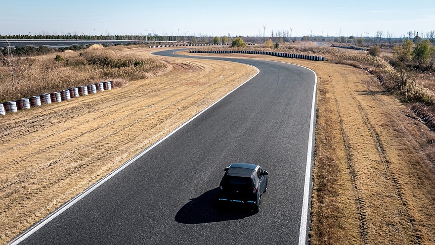 Новый smart #2 проходит тесты в старом кузове, чтобы не «спалить» новый дизайн - «Smart»