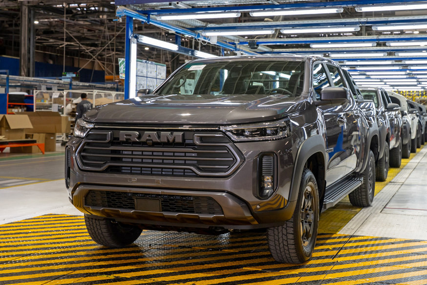 Пикап Ram Dakota, брат Changan, Fiat и Peugeot: премьера и старт производства - «Ram»