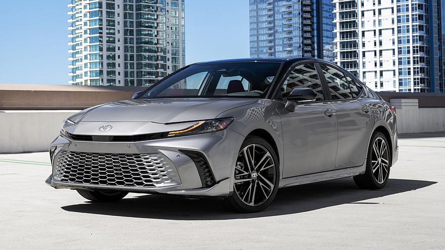 Тойоты в пути: Япония упростит правила ввоза автомобилей американского производства - «Nissan»