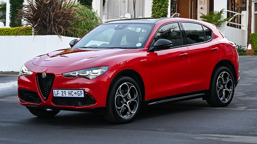 Alfa Romeo Stelvio второго поколения: новые изображения - «Alfa Romeo»