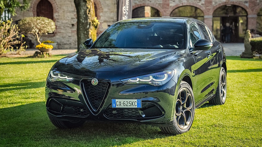 Дебют и старт производства новых Alfa Romeo Stelvio и Giulia могут отложить - «Alfa Romeo»