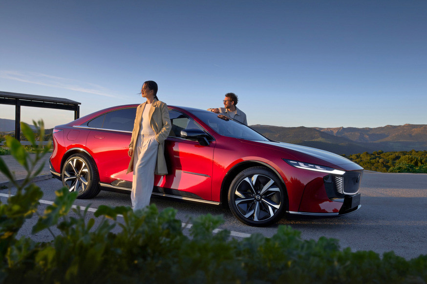 Лифтбек Mazda 6e на платформе Changan: больше рынков - «Changan»