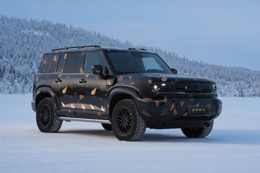 Линейку Geely пополнит брутальный кроссовер: официальные фото - «Geely»