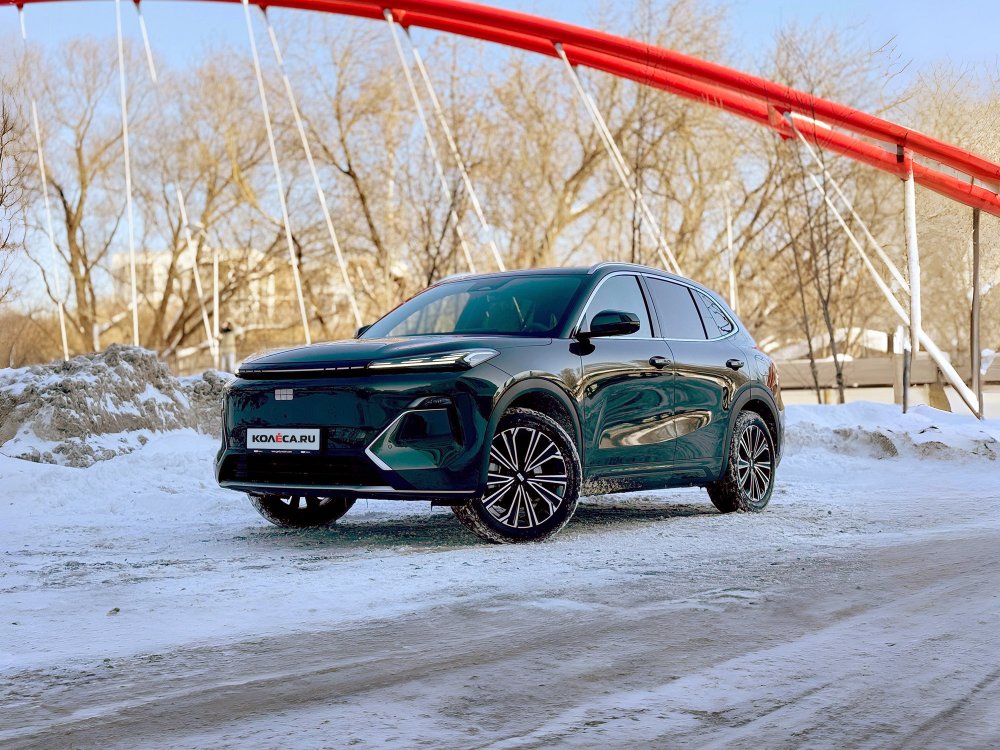 Звездолёт с компромиссами: тест-драйв Geely EX5 EM-i - «Geely»