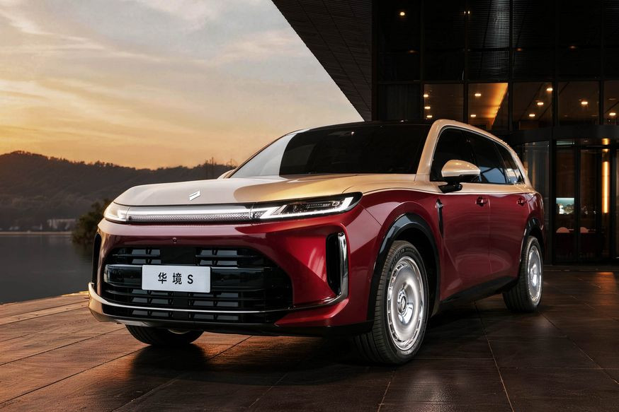 Флагманский кроссовер Baojun Huajing S с электроникой Huawei показали на новых фото - «Baojun»