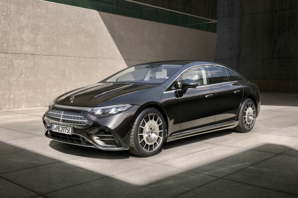 Mercedes-Benz EQS: второй рестайлинг, долгожданные 800 вольт и руль по проводам - «Mercedes-Benz»