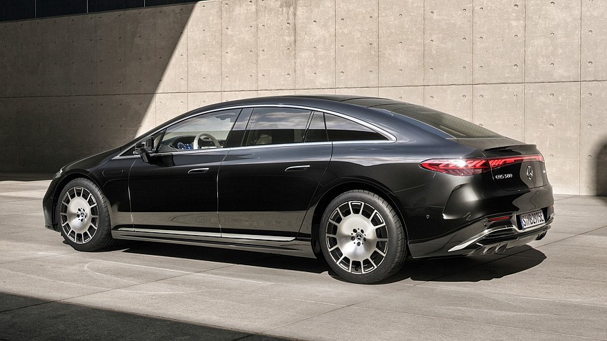 Mercedes-Benz EQS: второй рестайлинг, долгожданные 800 вольт и руль по проводам - «Mercedes-Benz»