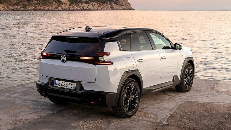 Апгрейд на бумаге: Citroen приписал plug-in гибридному C5 Aircross лишние 30 л.с. - «Citroen»
