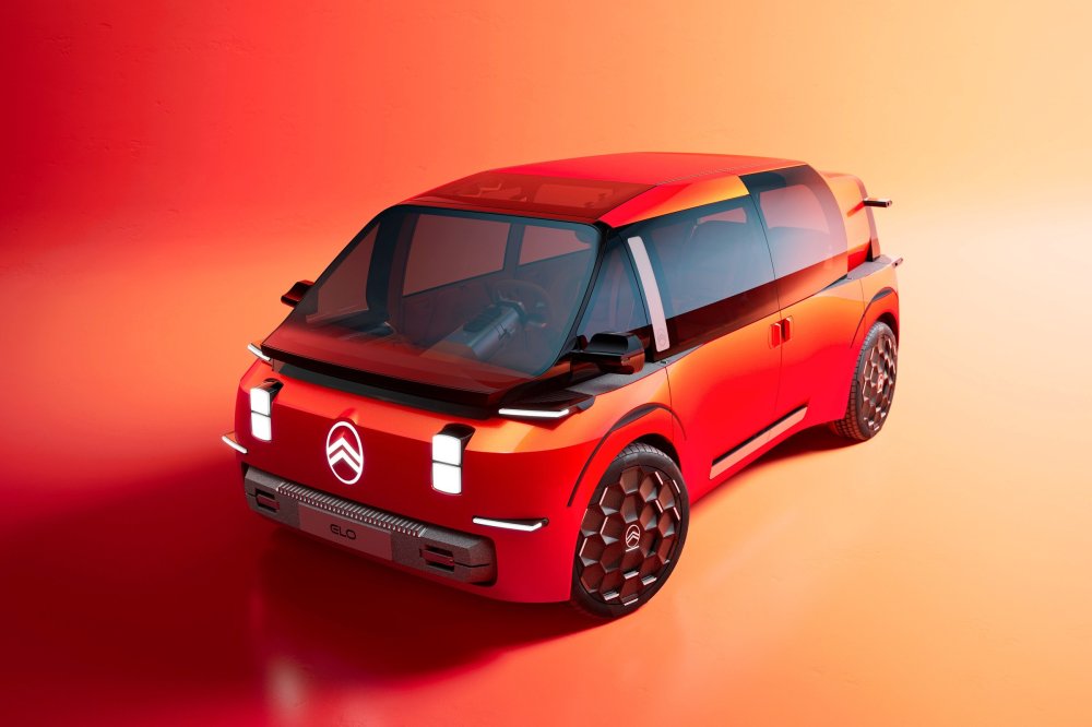Citroen Elo: шестиместный семейный минивэн со съёмной мебелью и двумя матрасами - «Citroen»