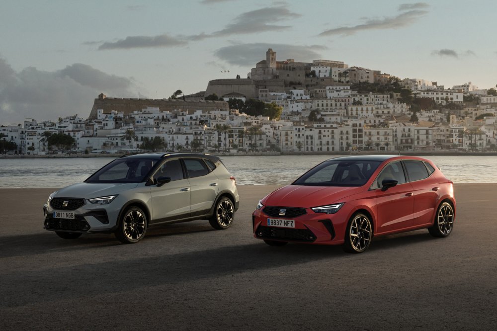 Seat обновил родственные кроссовер Arona и хэтчбек Ibiza: свежий дизайн и прежняя техника - «SEAT»
