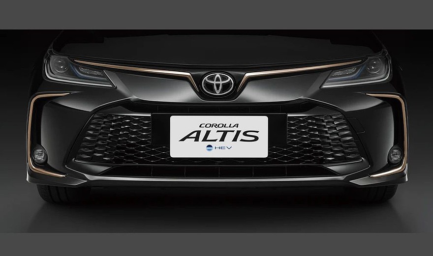 У автомобилей семейства Toyota Corolla появились юбилейные спецверсии - «Toyota»