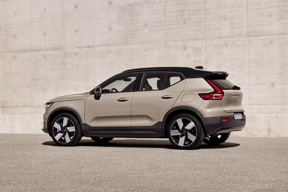 Volvo готовит кроссовер EX40 следующего поколения, он может разделить платформу с EX60 - «Volvo»