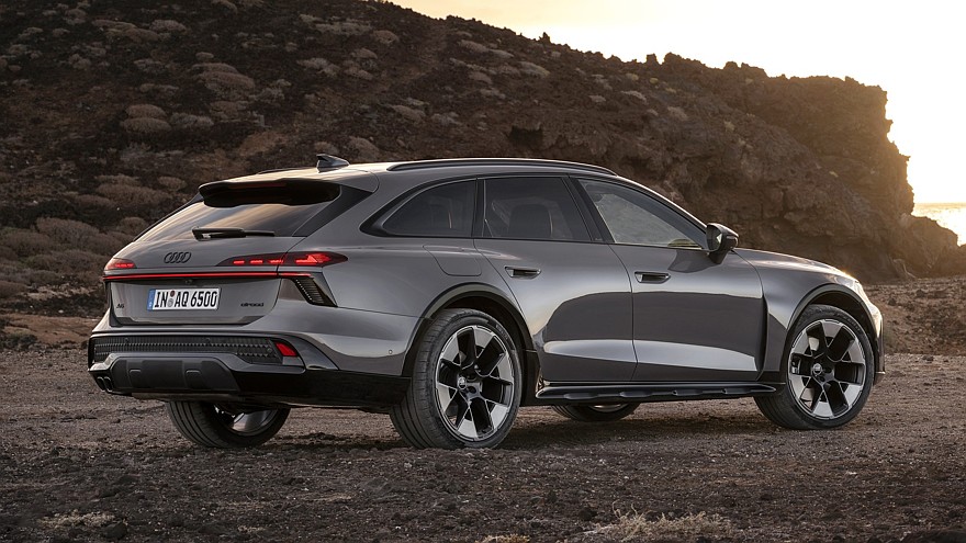 Новый Audi A6 allroad: раздутый кузов, тоскливый салон и тотальная гибридизация - «Audi»
