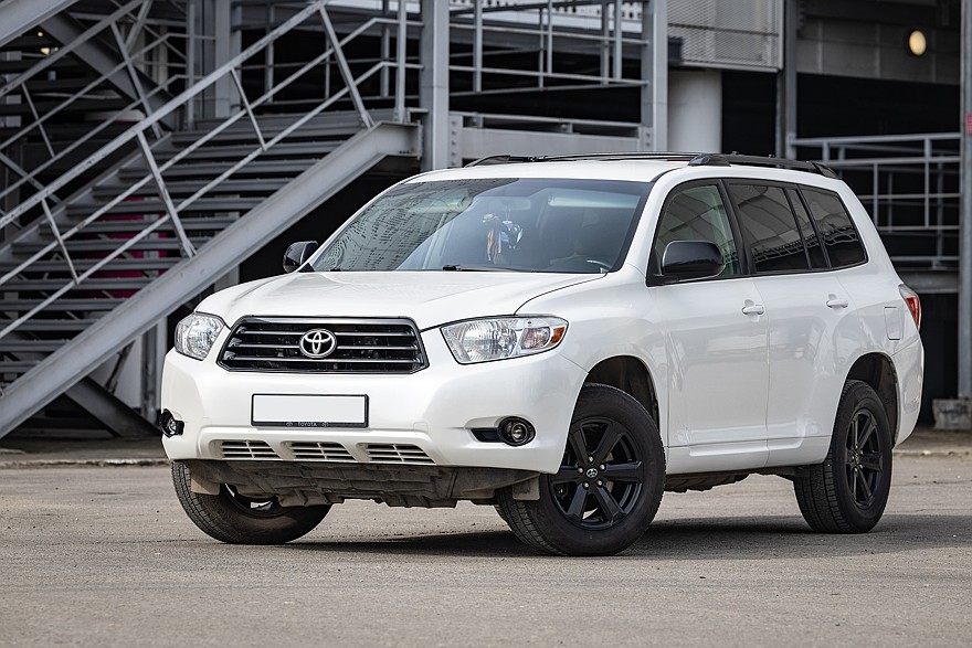 Toyota Highlander II (XU 40) с пробегом: коррозия под внешним блеском и почти вечный салон - «Toyota»