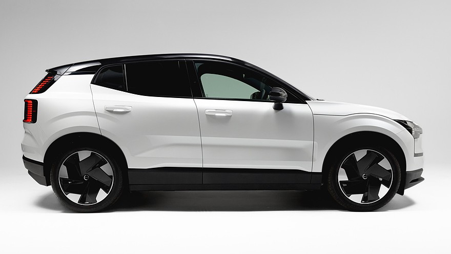 Volvo EX30 Cargo: компактный паркетник превратили в фургон - «Volvo»