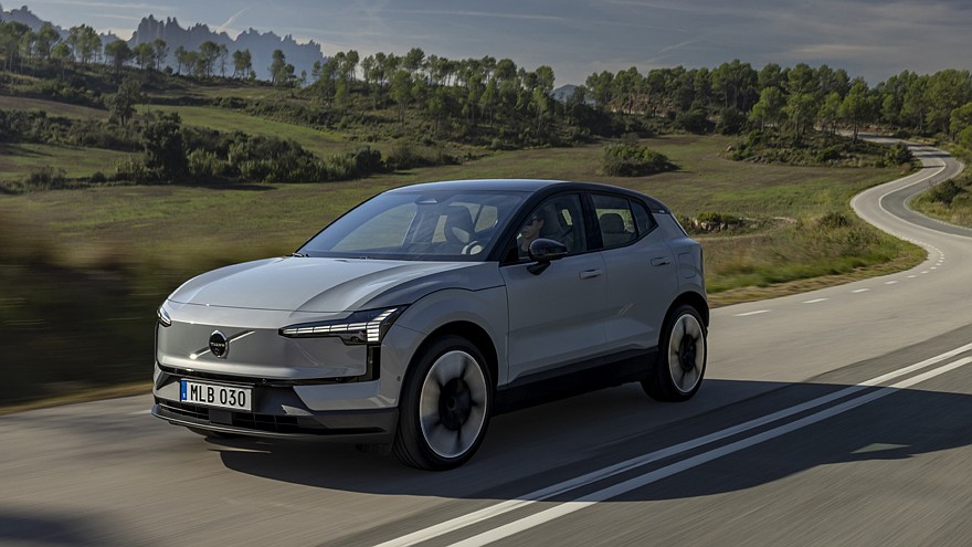 Volvo готовит кроссовер EX40 следующего поколения, он может разделить платформу с EX60 - «Volvo»