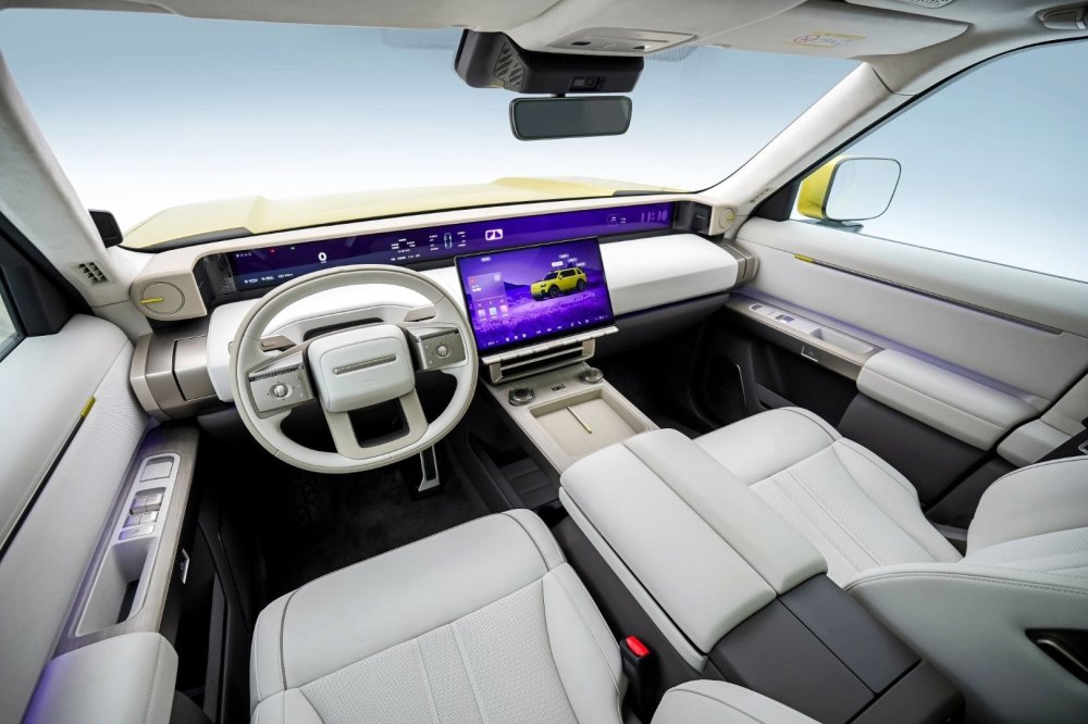 Большой кроссовер Freelander 8 от Land Rover и Chery: салон и подробности - «Chery»