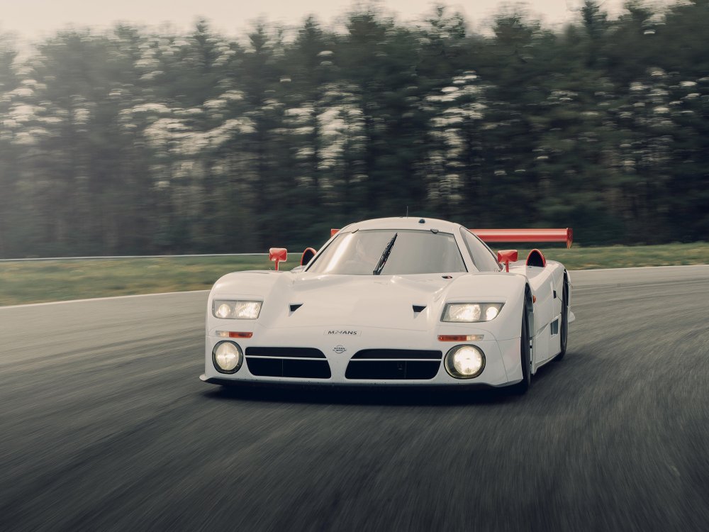 Nissan R390 GT1: как опозориться на Ле-Мане и стать одним из сильнейших спортпрототипов мира - «Nissan»
