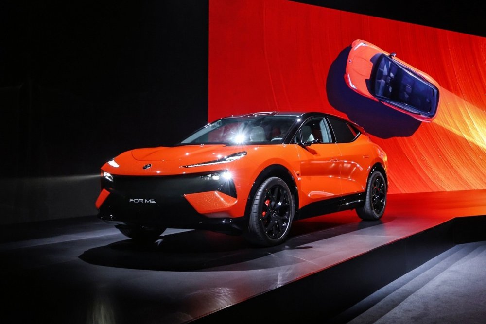 В Китае представлен plug-in гибридный кроссовер Lotus For Me с техникой от Zeekr - «Lotus»
