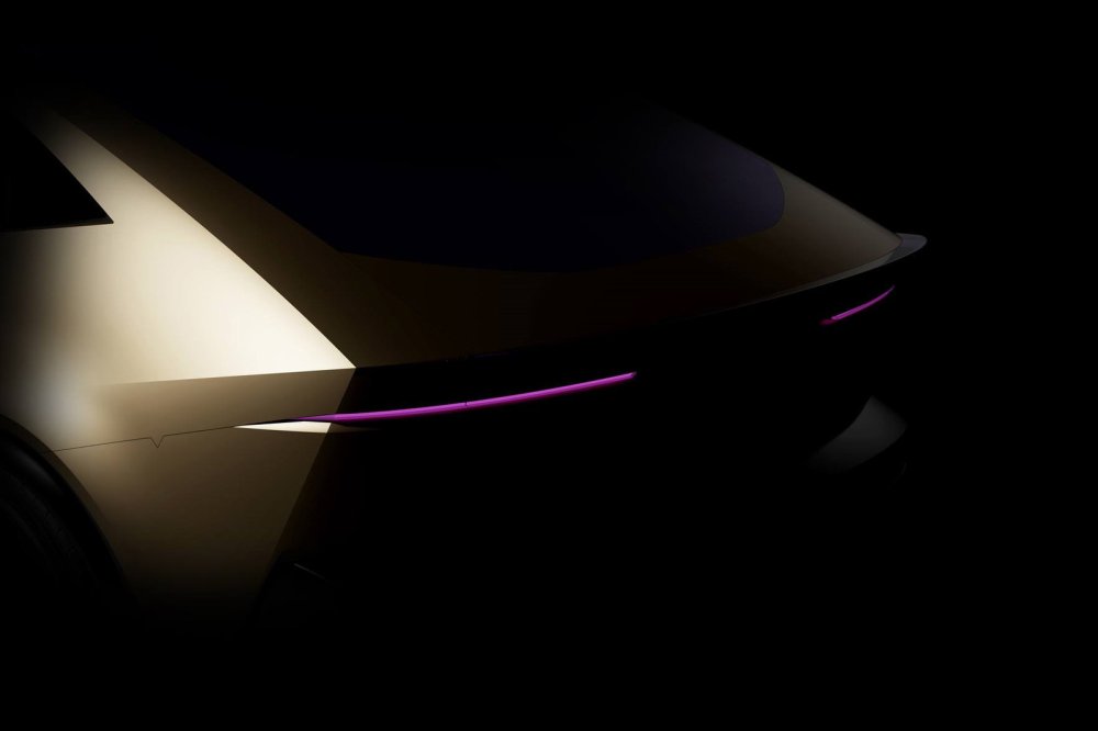 Hyundai готовит пару новых «космических» концептов: первые тизеры Earth и Venus - «Ioniq»