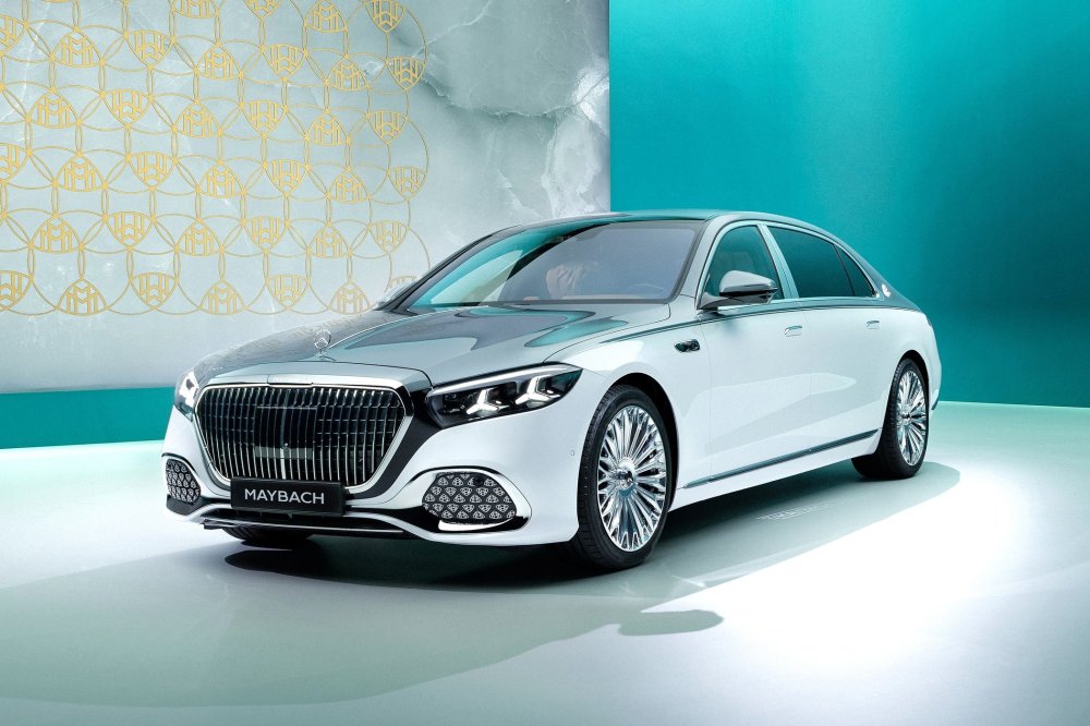 Обновлённый Mercedes-Maybach S-Class: в Европе без V12, решётка крупнее, подсветка богаче - «Mercedes-Maybach»
