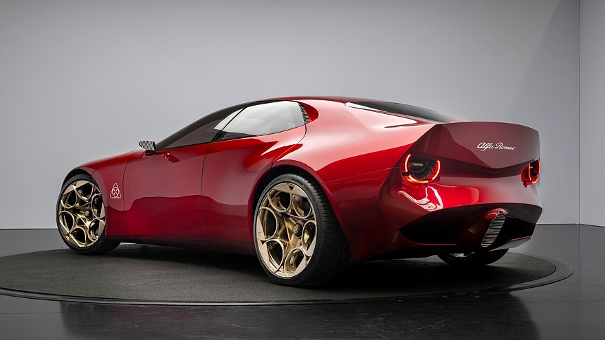 Alfa Romeo Cuorerosso: эффектный концепт-манифест с мощным V6 и полным приводом - «Alfa Romeo»
