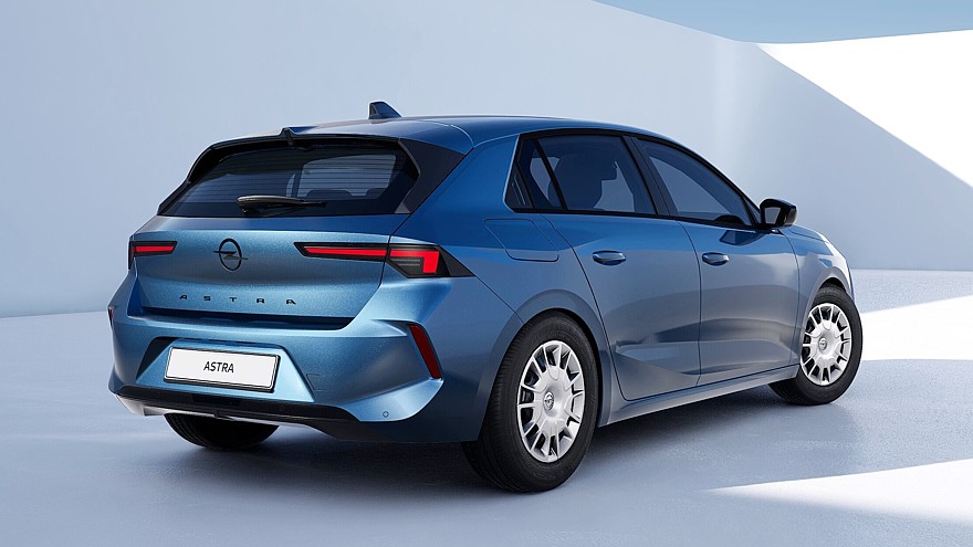 Ближе к народу: у Opel Astra появилась бюджетная версия Start на «штамповках» - «Opel»