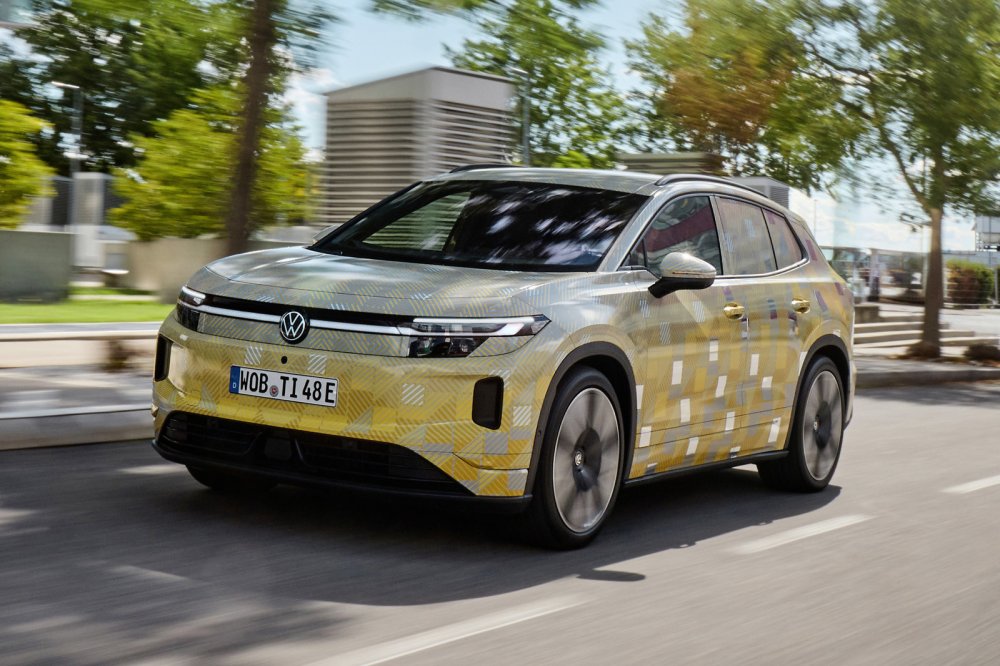 Volkswagen ID. Tiguan готовится к премьере: первые фото кроссовера - «Volkswagen»