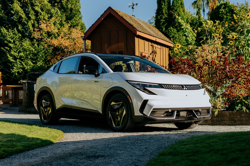 Mitsubishi Eclipse Sportback EV: намного дороже донорского и непопулярного Nissan Leaf - «Mitsubishi»