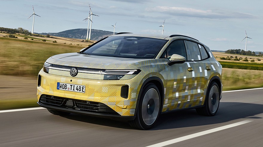 Volkswagen ID. Tiguan готовится к премьере: первые фото кроссовера - «Volkswagen»